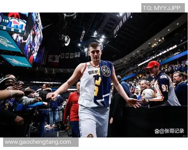 约基奇55分难救主，库里破NBA三分纪录，文班亚马三双黯然失色